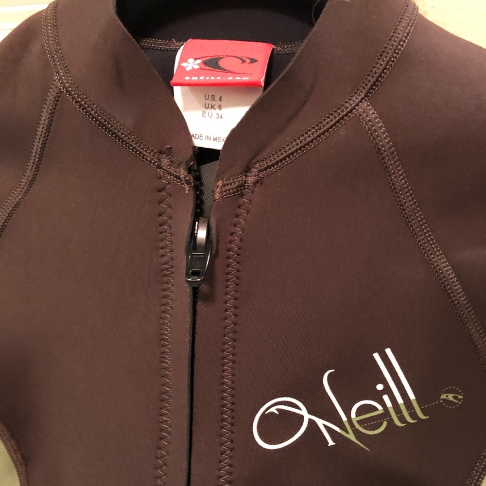 NWT O’Neill Bahia 1mm quarter zip jacket - size 4